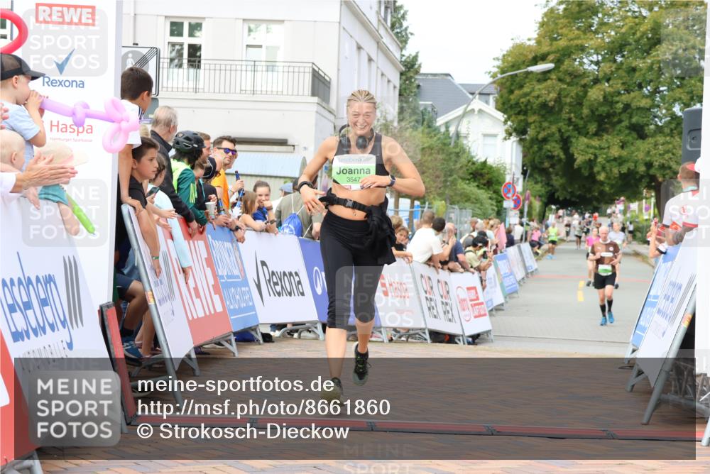 31.08.2025 - 21. Blankeneser Heldenlauf Strokosch-Dieckow http://msf.ph/oto/8661860 31.08.2025 11:23:18 Ziel 3547 meine-sportfotos.de