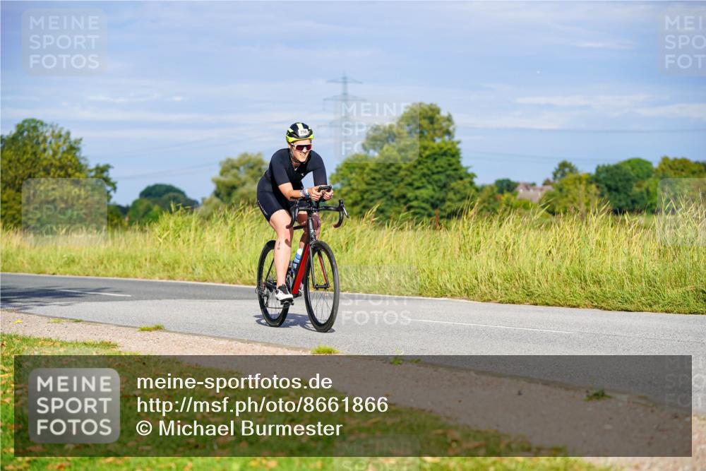 31.08.2025 - Elbe Triathlon Hamburg Michael Burmester http://msf.ph/oto/8661866 31.08.2025 09:04:25 Radfahren 244, 250, 382 meine-sportfotos.de