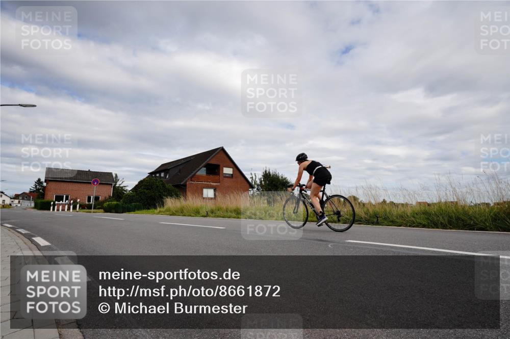 31.08.2025 - Elbe Triathlon Hamburg Michael Burmester http://msf.ph/oto/8661872 31.08.2025 16:24:10 Radfahren  meine-sportfotos.de