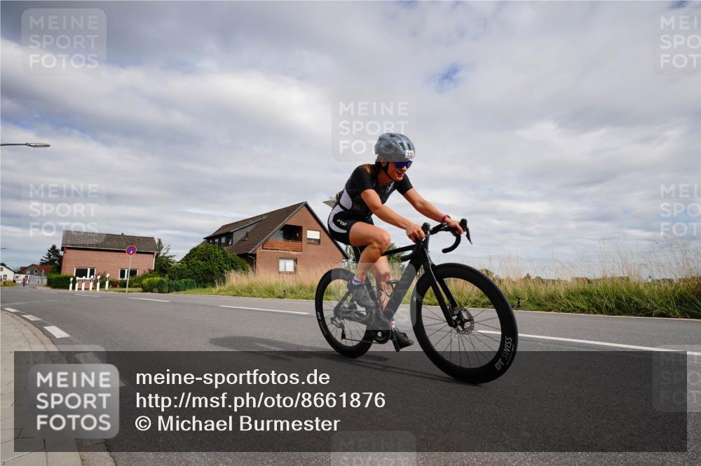 31.08.2025 - Elbe Triathlon Hamburg Michael Burmester http://msf.ph/oto/8661876 31.08.2025 16:25:08 Radfahren  meine-sportfotos.de