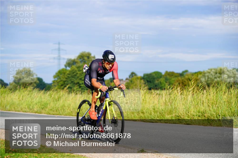 31.08.2025 - Elbe Triathlon Hamburg Michael Burmester http://msf.ph/oto/8661878 31.08.2025 09:04:31 Radfahren 244 meine-sportfotos.de