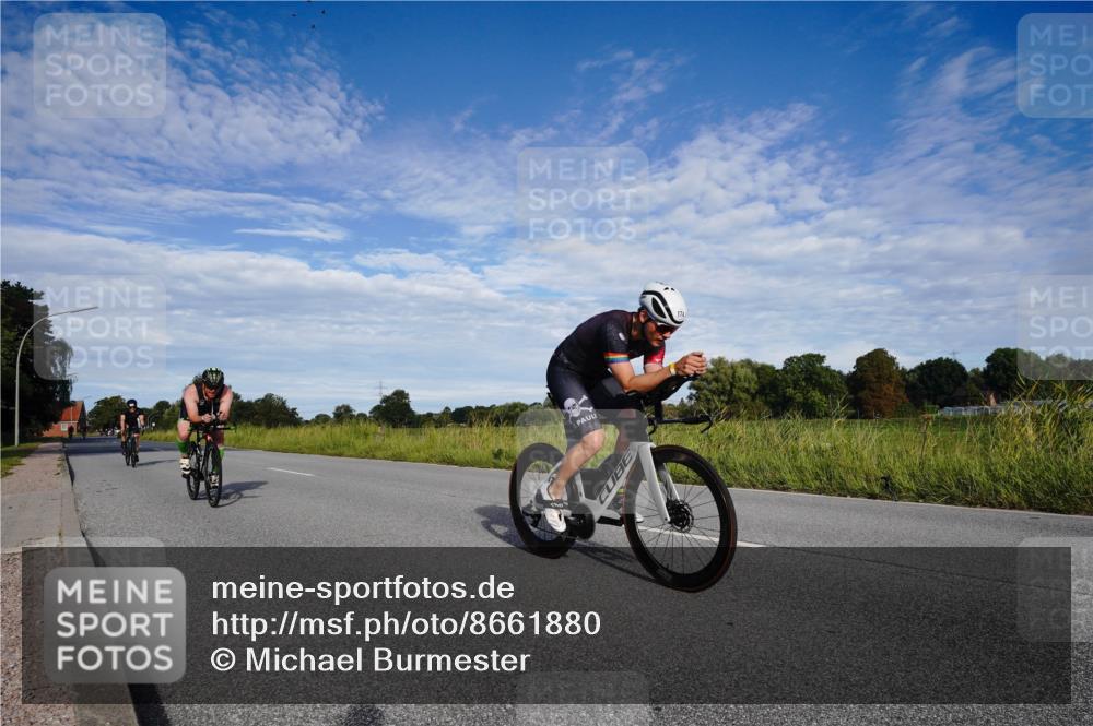 31.08.2025 - Elbe Triathlon Hamburg Michael Burmester http://msf.ph/oto/8661880 31.08.2025 09:12:32 Radfahren 174, 179, 266, 311, 444, 471 meine-sportfotos.de