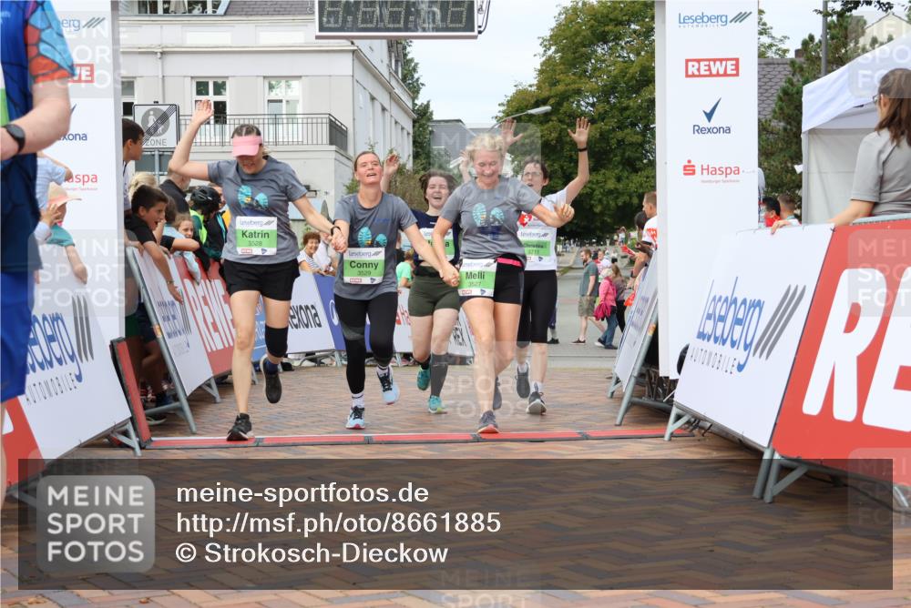 31.08.2025 - 21. Blankeneser Heldenlauf Strokosch-Dieckow http://msf.ph/oto/8661885 31.08.2025 11:25:29 Ziel 3550, 3711, 3267, 3078, 3359, 3529, 3528, 3527 meine-sportfotos.de