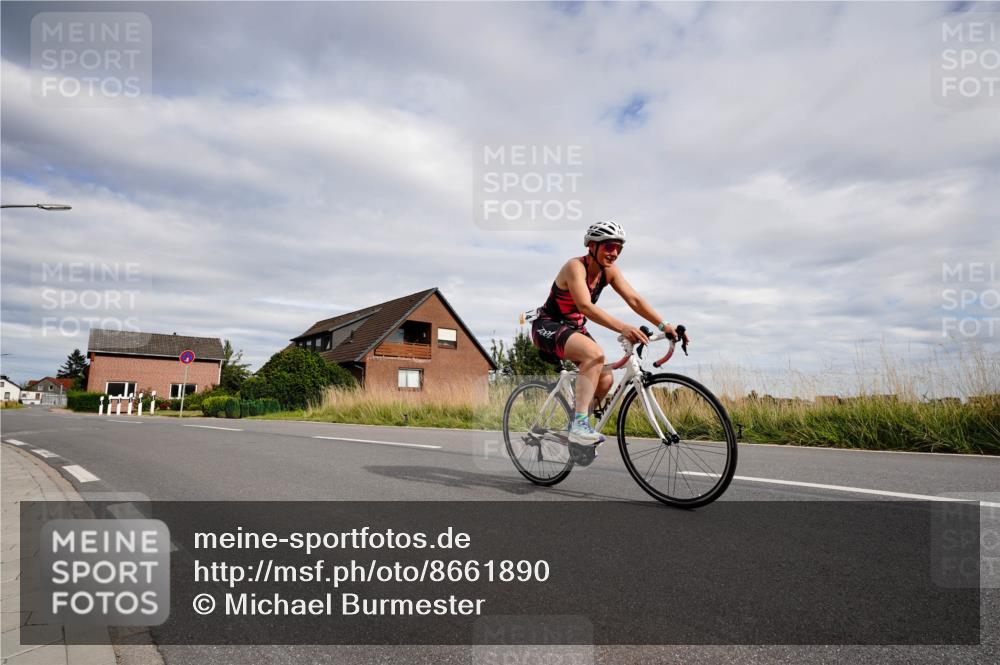 31.08.2025 - Elbe Triathlon Hamburg Michael Burmester http://msf.ph/oto/8661890 31.08.2025 16:25:20 Radfahren  meine-sportfotos.de
