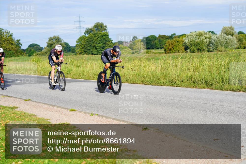 31.08.2025 - Elbe Triathlon Hamburg Michael Burmester http://msf.ph/oto/8661894 31.08.2025 09:04:55 Radfahren 214, 230, 319, 476 meine-sportfotos.de