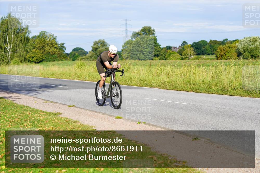 31.08.2025 - Elbe Triathlon Hamburg Michael Burmester http://msf.ph/oto/8661911 31.08.2025 09:05:00 Radfahren 214, 319, 332, 476, 539 meine-sportfotos.de