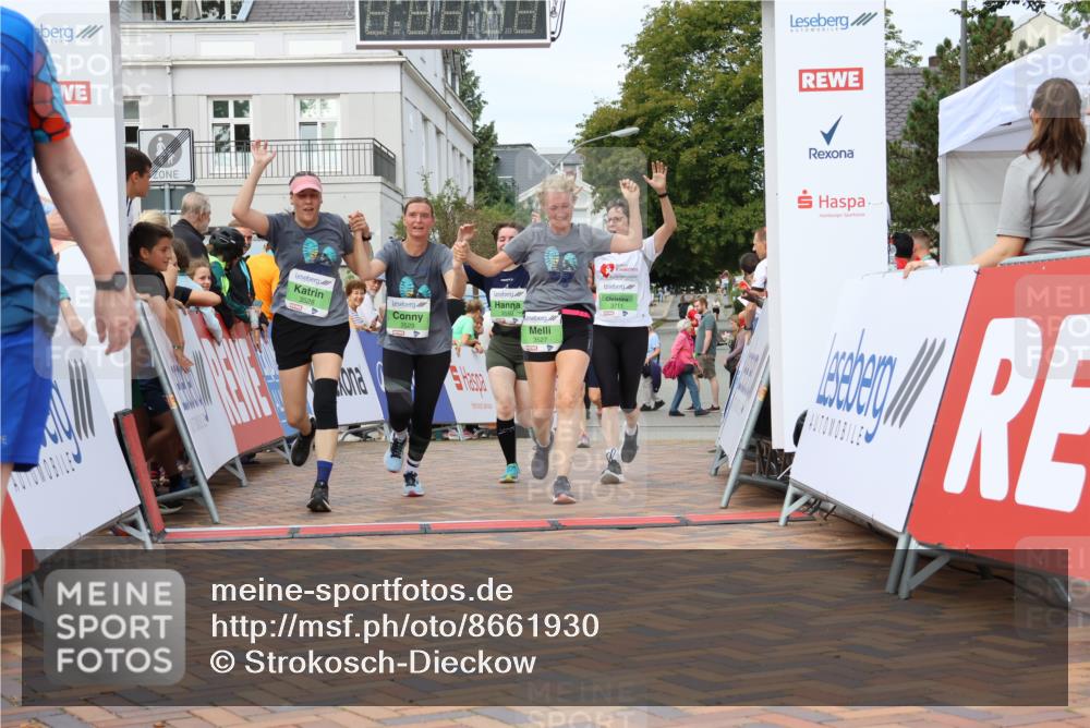 31.08.2025 - 21. Blankeneser Heldenlauf Strokosch-Dieckow http://msf.ph/oto/8661930 31.08.2025 11:25:28 Ziel 3550, 3711, 3267, 3078, 3359, 3529, 3528, 3527 meine-sportfotos.de