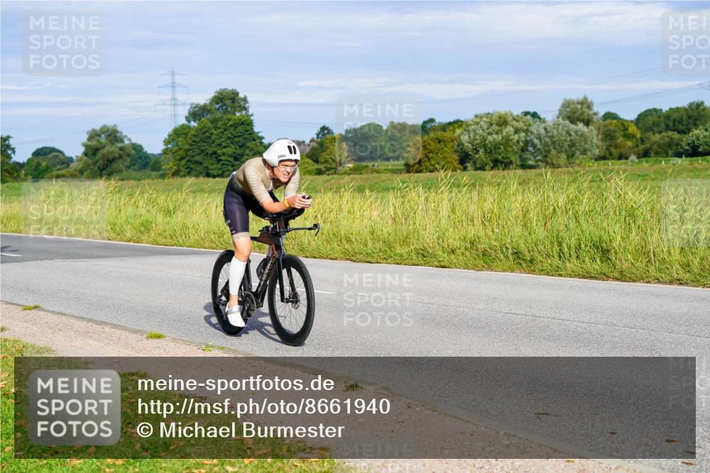 31.08.2025 - Elbe Triathlon Hamburg Michael Burmester http://msf.ph/oto/8661940 31.08.2025 09:05:18 Radfahren 196, 225, 364, 372 meine-sportfotos.de