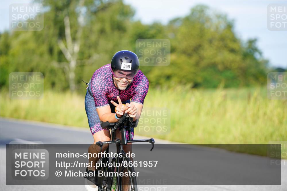 31.08.2025 - Elbe Triathlon Hamburg Michael Burmester http://msf.ph/oto/8661957 31.08.2025 09:06:01 Radfahren 189, 228, 343, 369 meine-sportfotos.de