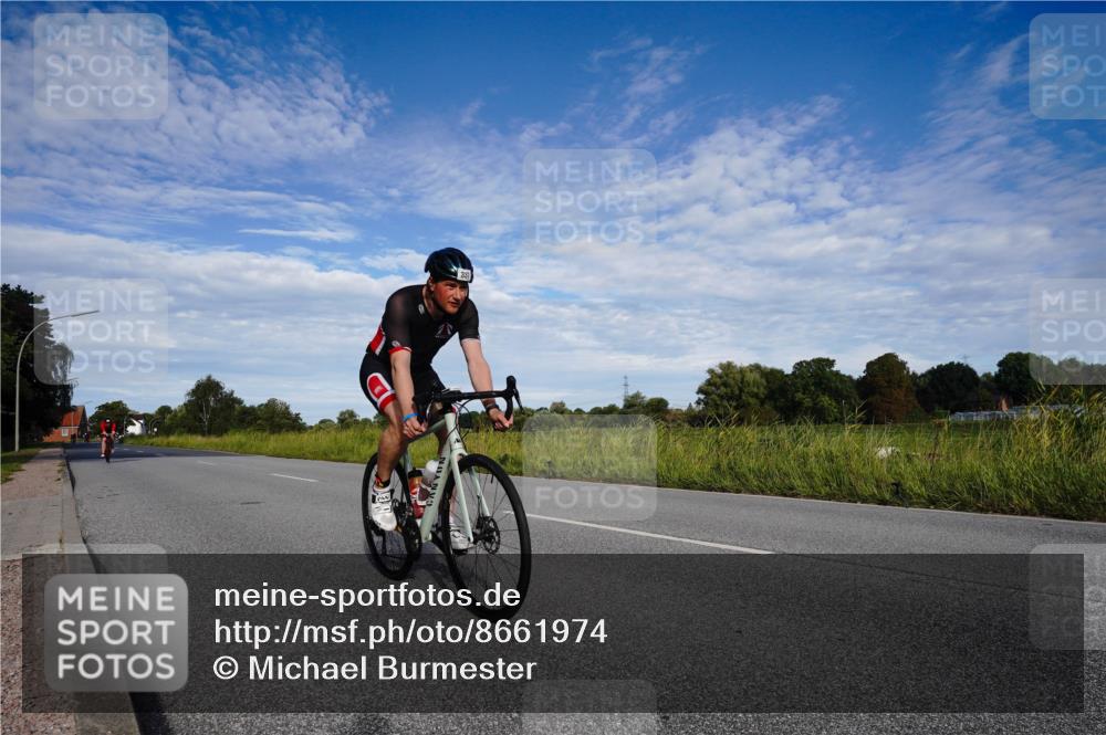 31.08.2025 - Elbe Triathlon Hamburg Michael Burmester http://msf.ph/oto/8661974 31.08.2025 09:13:18 Radfahren 258, 286, 337 meine-sportfotos.de