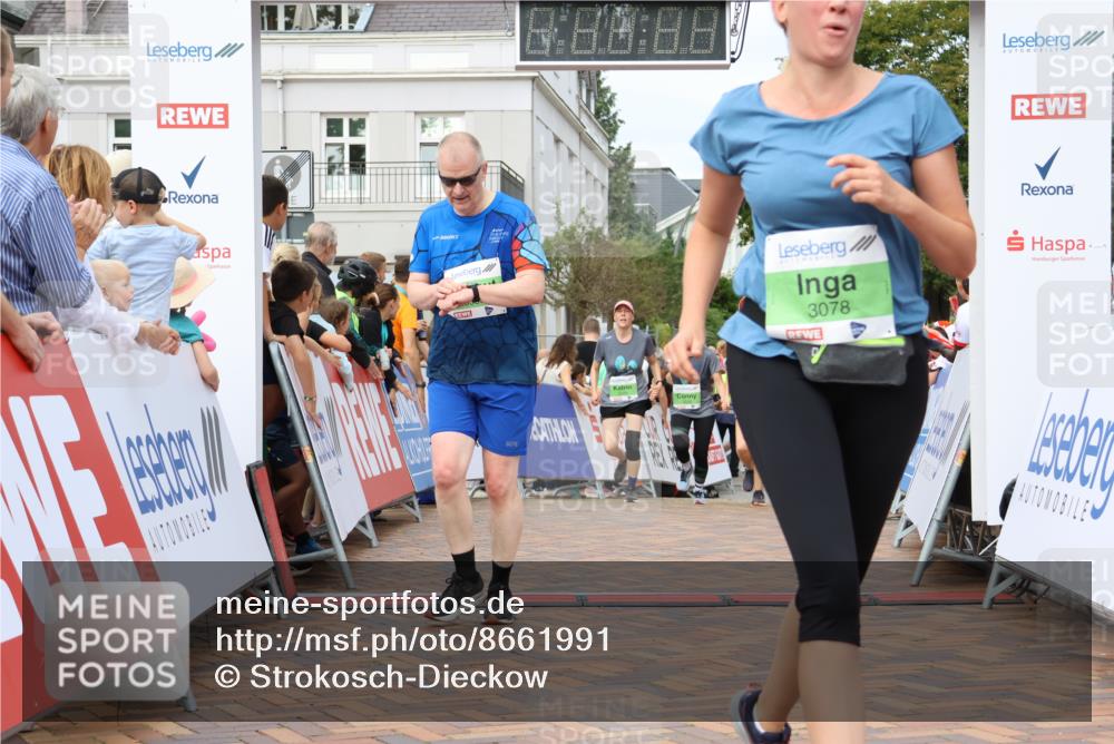 31.08.2025 - 21. Blankeneser Heldenlauf Strokosch-Dieckow http://msf.ph/oto/8661991 31.08.2025 11:25:26 Ziel 3550, 3711, 3267, 3078, 3359, 3529, 3528, 3527 meine-sportfotos.de