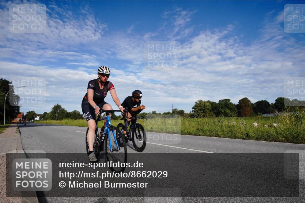 31.08.2025 - Elbe Triathlon Hamburg Michael Burmester http://msf.ph/oto/8662029 31.08.2025 09:13:47 Radfahren 190, 322, 415, 467, 490, 533 meine-sportfotos.de