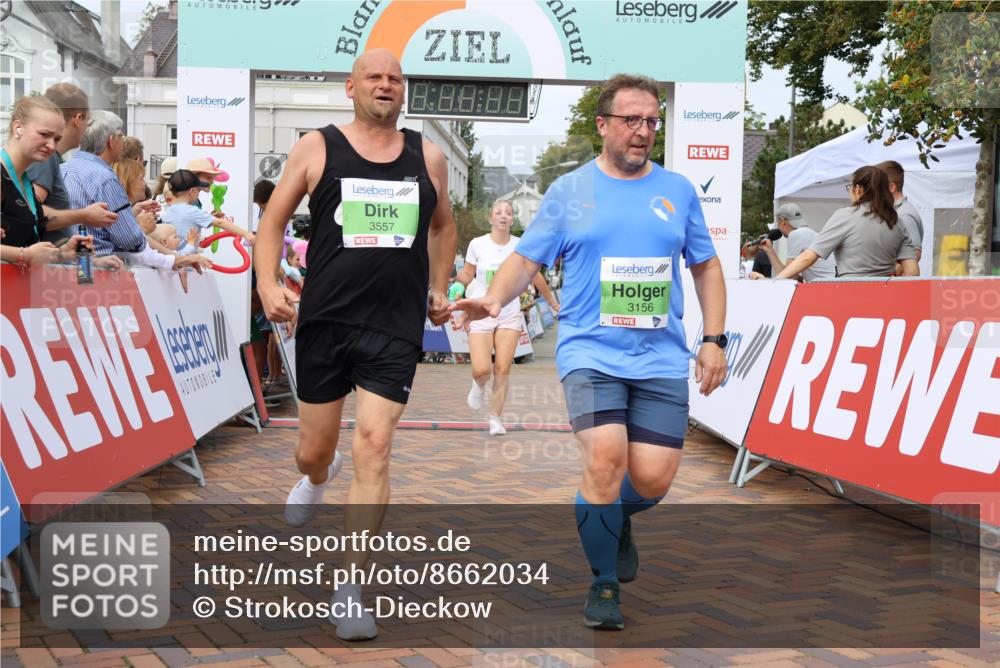 31.08.2025 - 21. Blankeneser Heldenlauf Strokosch-Dieckow http://msf.ph/oto/8662034 31.08.2025 11:22:52 Ziel 3156, 3557, 3555 meine-sportfotos.de