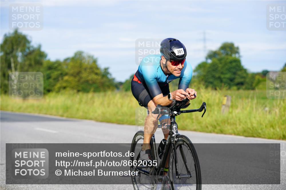 31.08.2025 - Elbe Triathlon Hamburg Michael Burmester http://msf.ph/oto/8662035 31.08.2025 09:06:51 Radfahren 172, 379, 381, 505 meine-sportfotos.de