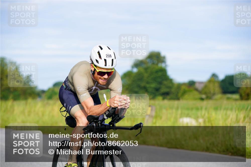 31.08.2025 - Elbe Triathlon Hamburg Michael Burmester http://msf.ph/oto/8662053 31.08.2025 09:07:07 Radfahren 208, 211, 283, 300, 314, 340, 342 meine-sportfotos.de