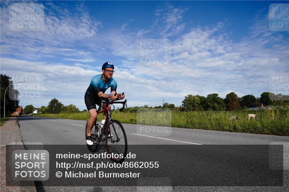 31.08.2025 - Elbe Triathlon Hamburg Michael Burmester http://msf.ph/oto/8662055 31.08.2025 09:14:10 Radfahren 216, 360, 384, 519, 554 meine-sportfotos.de