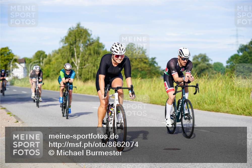 31.08.2025 - Elbe Triathlon Hamburg Michael Burmester http://msf.ph/oto/8662074 31.08.2025 09:07:14 Radfahren 242, 283, 300, 304, 314, 340, 342, 441 meine-sportfotos.de
