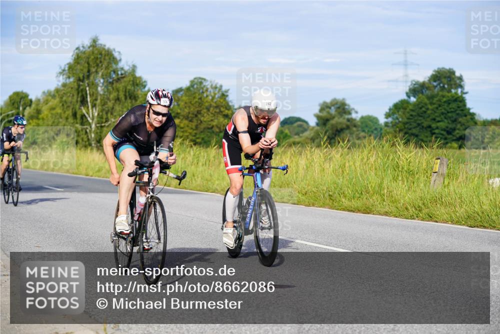 31.08.2025 - Elbe Triathlon Hamburg Michael Burmester http://msf.ph/oto/8662086 31.08.2025 09:07:15 Radfahren 242, 283, 300, 304, 340, 342, 441 meine-sportfotos.de