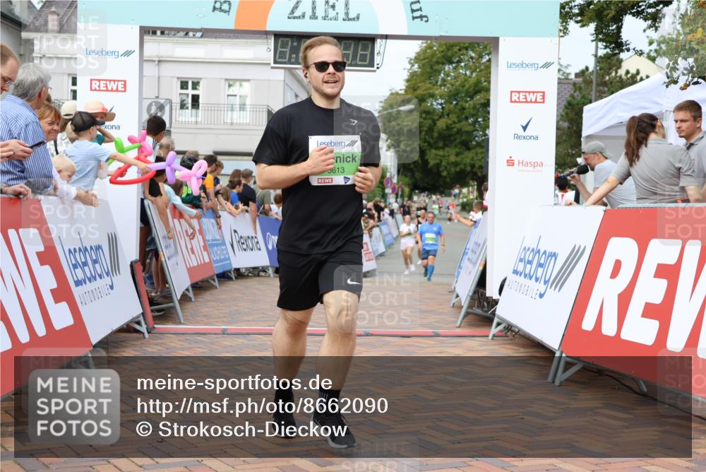 31.08.2025 - 21. Blankeneser Heldenlauf Strokosch-Dieckow http://msf.ph/oto/8662090 31.08.2025 11:22:45 Ziel 3613, 3616, 3720 meine-sportfotos.de