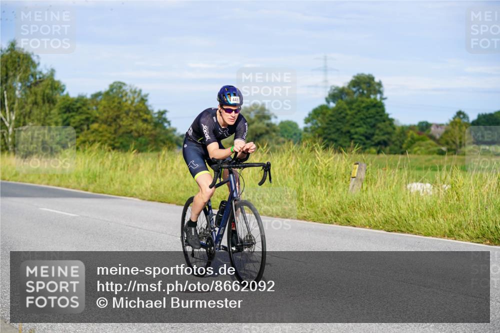 31.08.2025 - Elbe Triathlon Hamburg Michael Burmester http://msf.ph/oto/8662092 31.08.2025 09:07:17 Radfahren 242, 283, 300, 304, 342, 441 meine-sportfotos.de