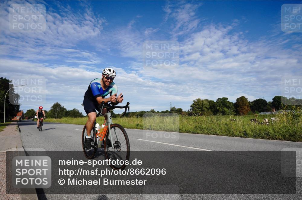 31.08.2025 - Elbe Triathlon Hamburg Michael Burmester http://msf.ph/oto/8662096 31.08.2025 09:15:09 Radfahren 291, 333, 359, 534 meine-sportfotos.de