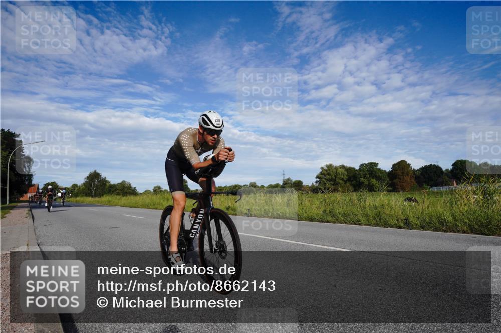 31.08.2025 - Elbe Triathlon Hamburg Michael Burmester http://msf.ph/oto/8662143 31.08.2025 09:16:06 Radfahren 176, 200, 209, 213, 232, 238, 528, 535 meine-sportfotos.de