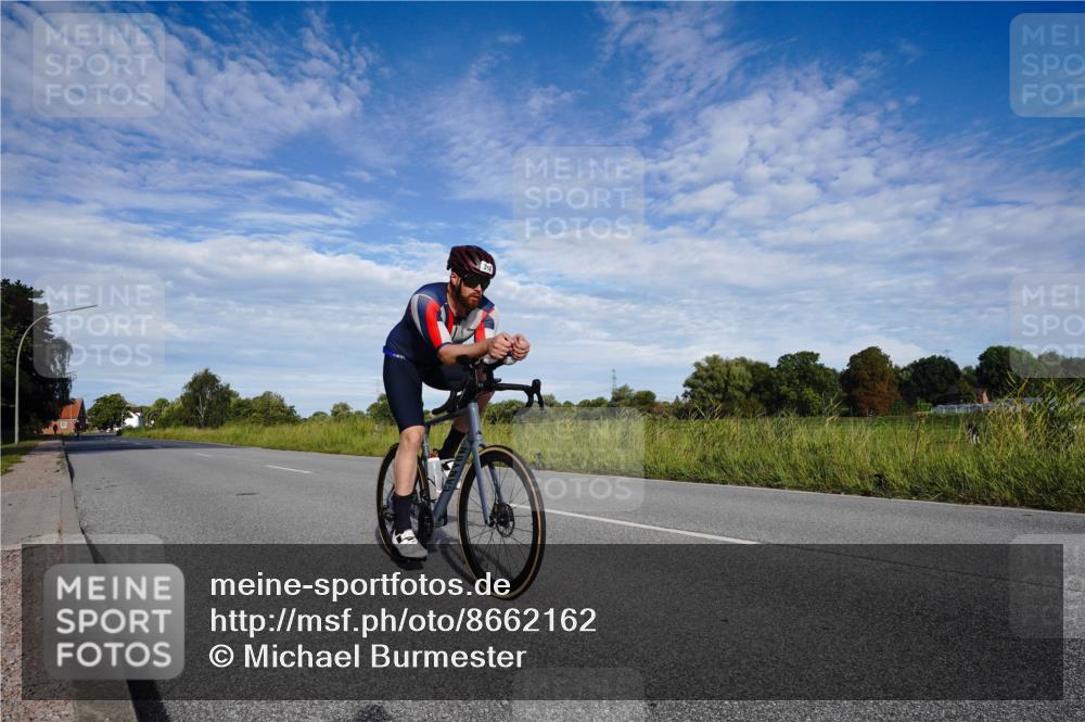 31.08.2025 - Elbe Triathlon Hamburg Michael Burmester http://msf.ph/oto/8662162 31.08.2025 09:16:20 Radfahren 310, 374 meine-sportfotos.de