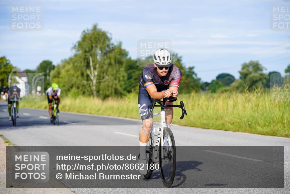 31.08.2025 - Elbe Triathlon Hamburg Michael Burmester http://msf.ph/oto/8662180 31.08.2025 09:07:59 Radfahren 182, 229, 257, 344, 375, 492, 532, 545 meine-sportfotos.de
