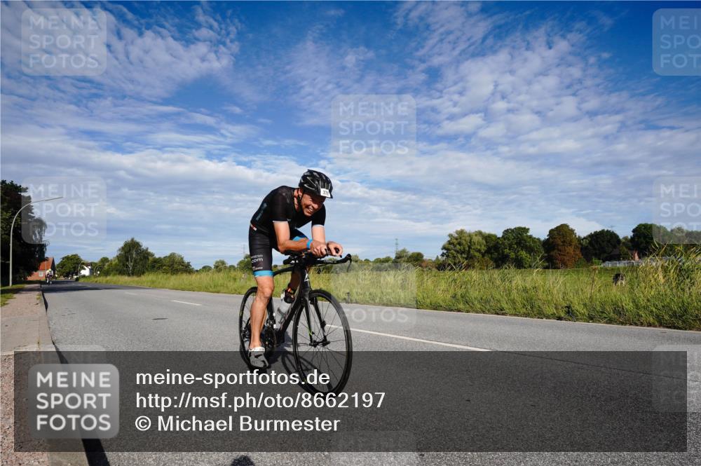 31.08.2025 - Elbe Triathlon Hamburg Michael Burmester http://msf.ph/oto/8662197 31.08.2025 09:17:22 Radfahren 378, 480 meine-sportfotos.de