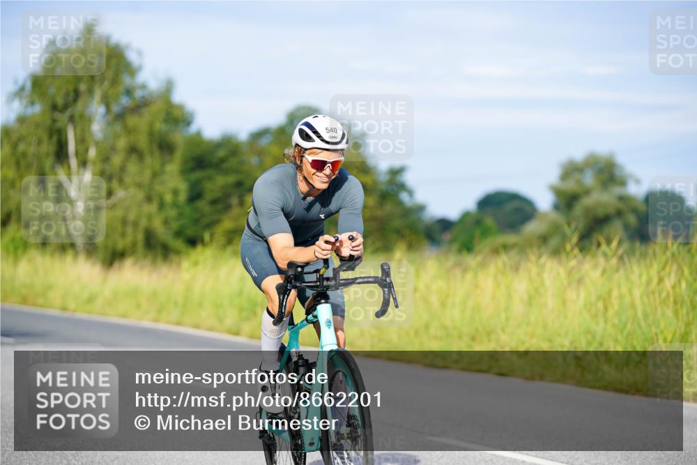 31.08.2025 - Elbe Triathlon Hamburg Michael Burmester http://msf.ph/oto/8662201 31.08.2025 09:08:07 Radfahren 288, 439, 540 meine-sportfotos.de