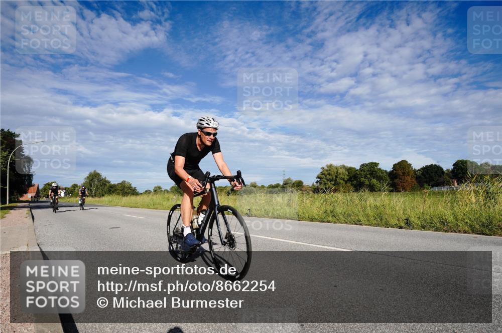 31.08.2025 - Elbe Triathlon Hamburg Michael Burmester http://msf.ph/oto/8662254 31.08.2025 09:18:41 Radfahren 416, 510, 618, 633 meine-sportfotos.de