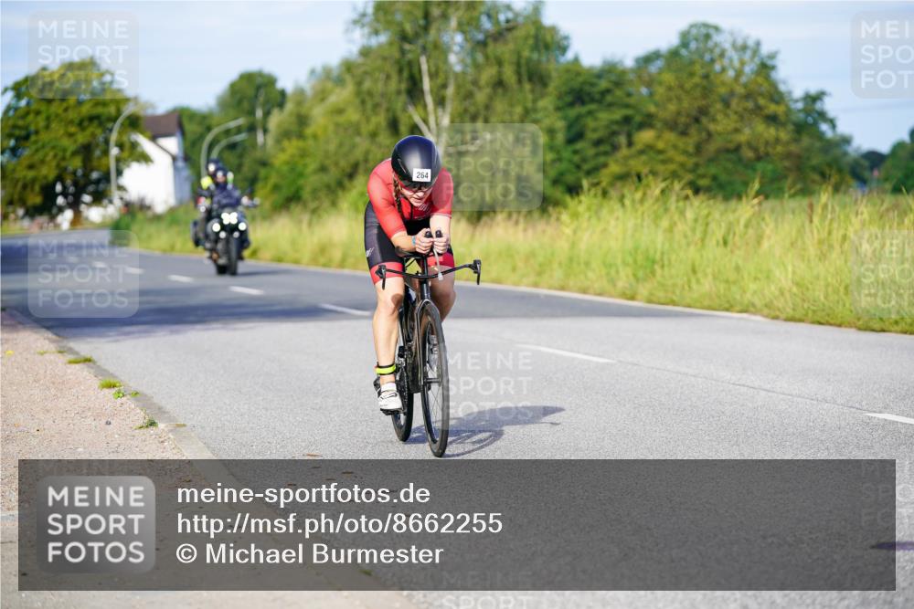 31.08.2025 - Elbe Triathlon Hamburg Michael Burmester http://msf.ph/oto/8662255 31.08.2025 09:08:26 Radfahren 215, 264, 397, 440, 464 meine-sportfotos.de