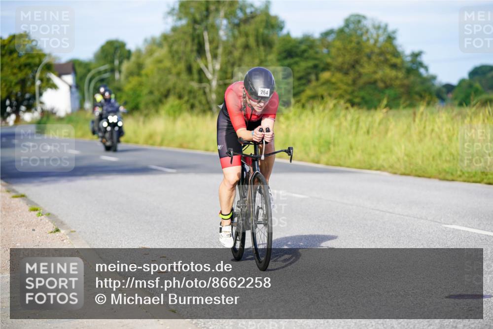 31.08.2025 - Elbe Triathlon Hamburg Michael Burmester http://msf.ph/oto/8662258 31.08.2025 09:08:26 Radfahren 215, 264, 397, 440, 464 meine-sportfotos.de