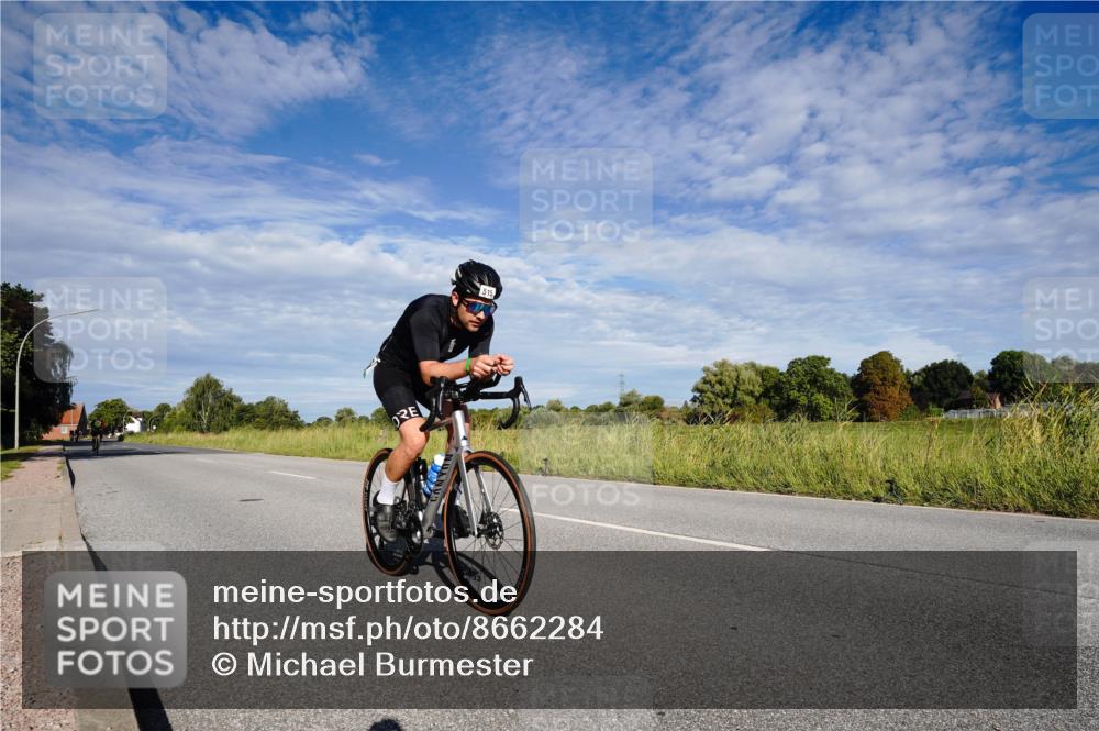 31.08.2025 - Elbe Triathlon Hamburg Michael Burmester http://msf.ph/oto/8662284 31.08.2025 09:19:22 Radfahren 392, 515, 646 meine-sportfotos.de