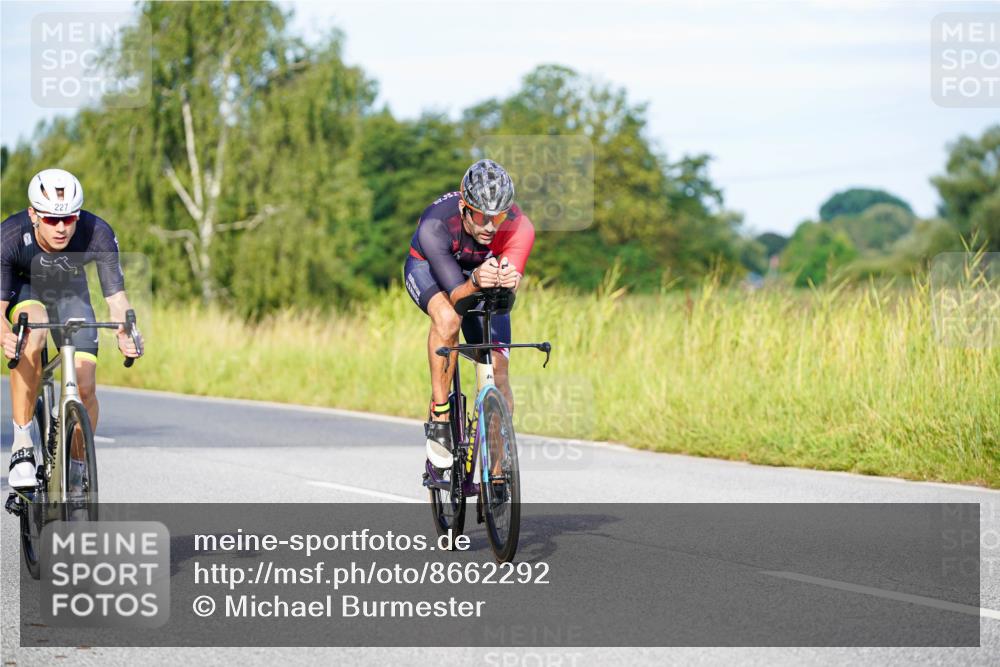 31.08.2025 - Elbe Triathlon Hamburg Michael Burmester http://msf.ph/oto/8662292 31.08.2025 09:08:44 Radfahren 169, 207, 227, 237, 252, 313, 386 meine-sportfotos.de