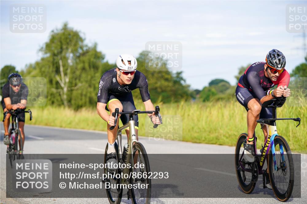 31.08.2025 - Elbe Triathlon Hamburg Michael Burmester http://msf.ph/oto/8662293 31.08.2025 09:08:44 Radfahren 169, 207, 227, 237, 252, 313, 386 meine-sportfotos.de