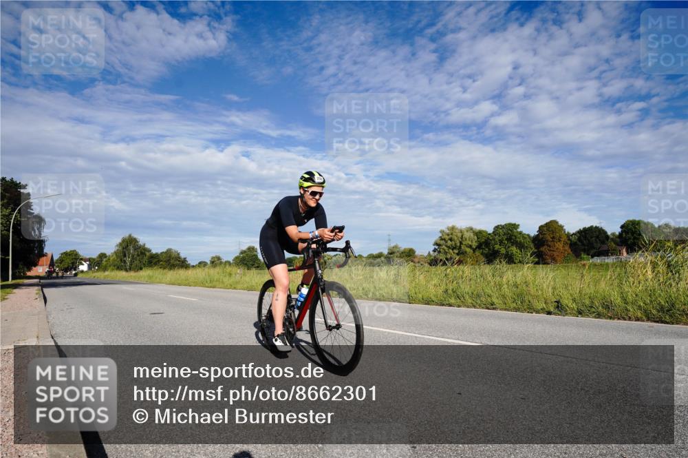 31.08.2025 - Elbe Triathlon Hamburg Michael Burmester http://msf.ph/oto/8662301 31.08.2025 09:19:58 Radfahren 208, 231, 250, 371 meine-sportfotos.de