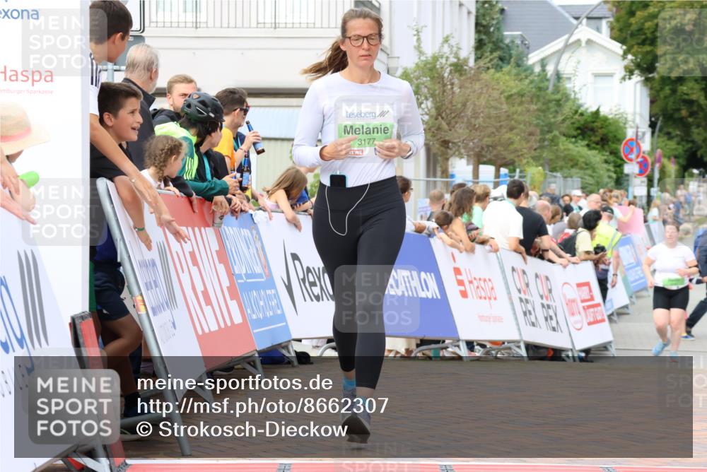 31.08.2025 - 21. Blankeneser Heldenlauf Strokosch-Dieckow http://msf.ph/oto/8662307 31.08.2025 11:24:35 Ziel 3177, 3188 meine-sportfotos.de
