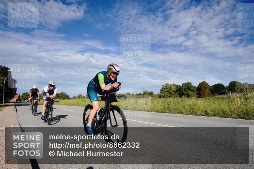 31.08.2025 - Elbe Triathlon Hamburg Michael Burmester http://msf.ph/oto/8662332 31.08.2025 09:20:33 Radfahren 172, 182, 228, 283, 314, 340, 342, 422, 517, 694 meine-sportfotos.de