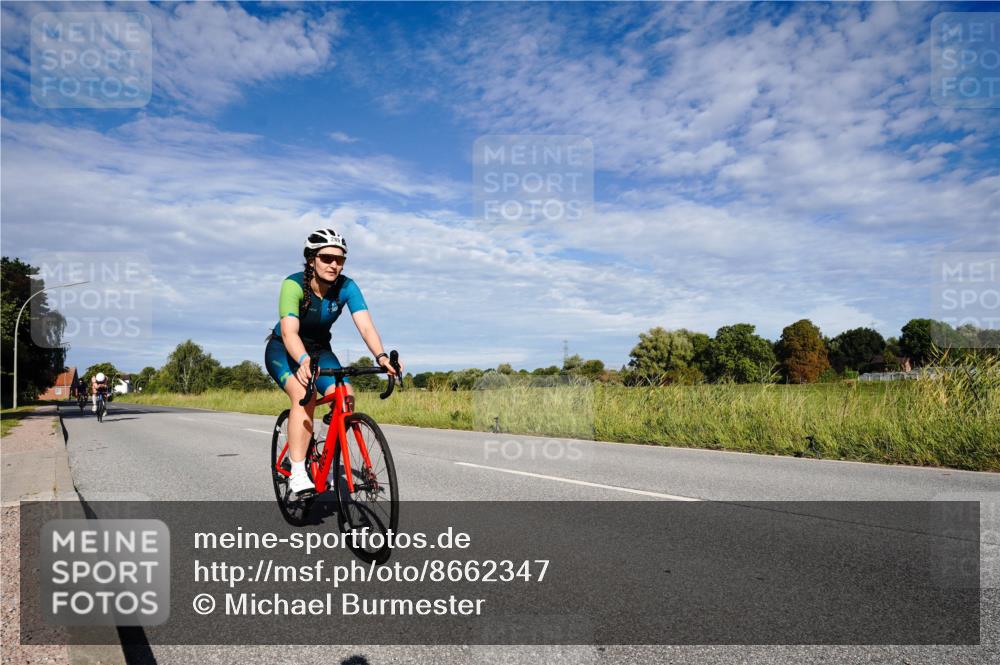 31.08.2025 - Elbe Triathlon Hamburg Michael Burmester http://msf.ph/oto/8662347 31.08.2025 09:20:42 Radfahren 182, 228, 242, 289, 422, 517, 561 meine-sportfotos.de