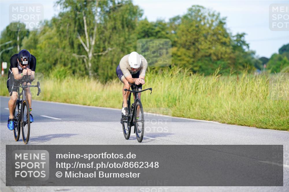 31.08.2025 - Elbe Triathlon Hamburg Michael Burmester http://msf.ph/oto/8662348 31.08.2025 09:09:07 Radfahren 199, 302, 370, 426, 430 meine-sportfotos.de
