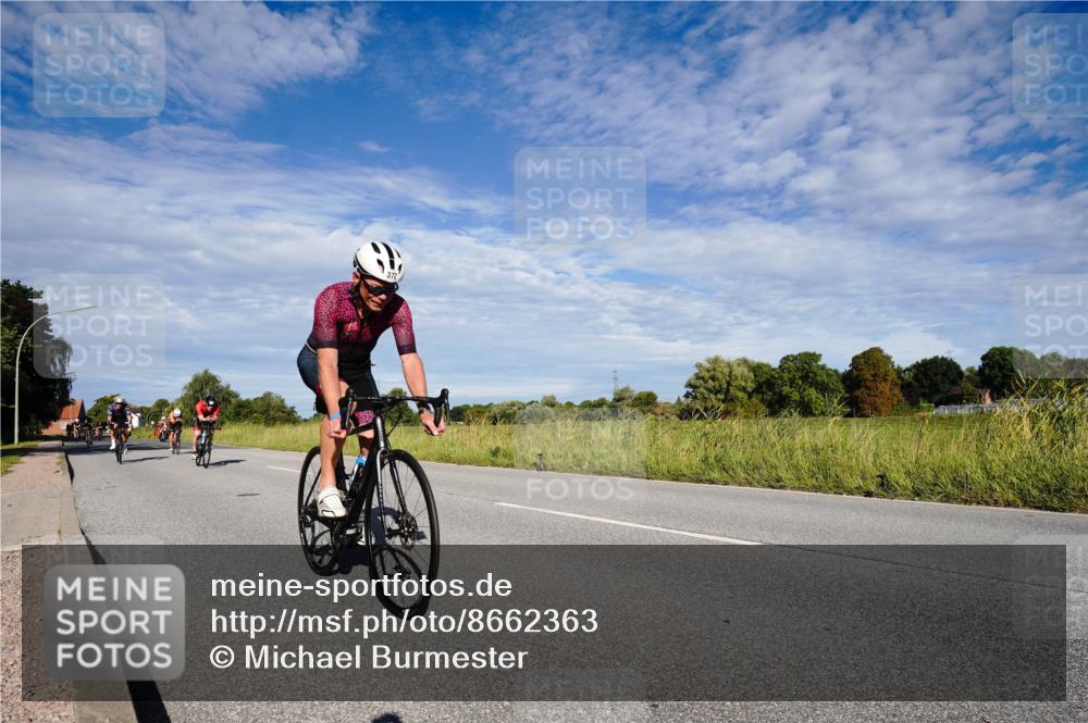 31.08.2025 - Elbe Triathlon Hamburg Michael Burmester http://msf.ph/oto/8662363 31.08.2025 09:21:01 Radfahren 187, 257, 372, 428, 439, 455, 464, 516, 530, 545, 655 meine-sportfotos.de