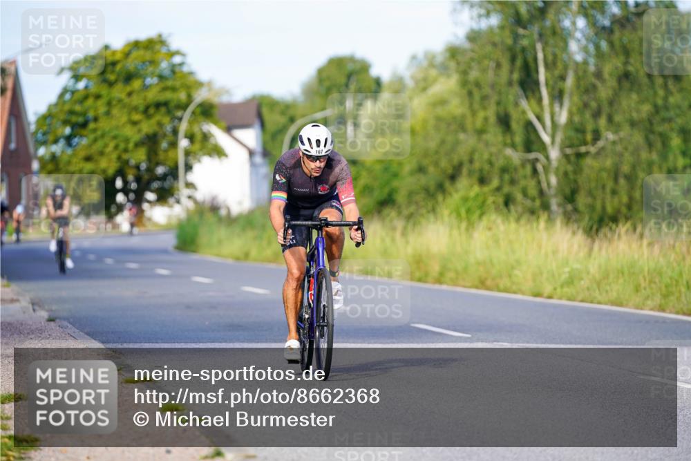 31.08.2025 - Elbe Triathlon Hamburg Michael Burmester http://msf.ph/oto/8662368 31.08.2025 09:09:23 Radfahren 167, 529 meine-sportfotos.de