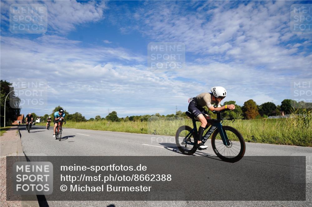 31.08.2025 - Elbe Triathlon Hamburg Michael Burmester http://msf.ph/oto/8662388 31.08.2025 09:21:12 Radfahren 207, 215, 313, 375, 388, 441 meine-sportfotos.de