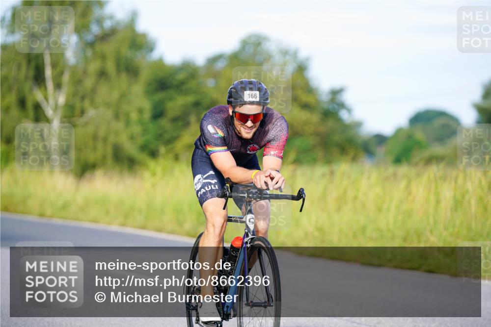 31.08.2025 - Elbe Triathlon Hamburg Michael Burmester http://msf.ph/oto/8662396 31.08.2025 09:09:38 Radfahren 166, 181, 206, 265 meine-sportfotos.de