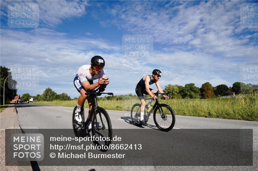 31.08.2025 - Elbe Triathlon Hamburg Michael Burmester http://msf.ph/oto/8662413 31.08.2025 09:21:38 Radfahren 229, 272, 276, 300, 412, 440, 478, 492, 603, 658 meine-sportfotos.de