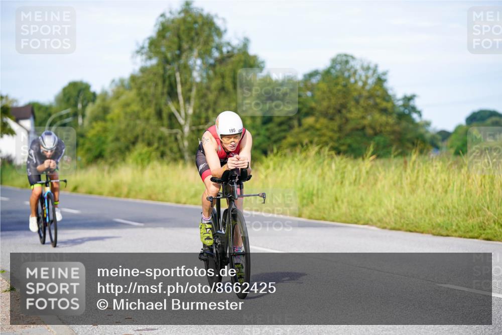31.08.2025 - Elbe Triathlon Hamburg Michael Burmester http://msf.ph/oto/8662425 31.08.2025 09:10:00 Radfahren 193, 195, 234, 462 meine-sportfotos.de