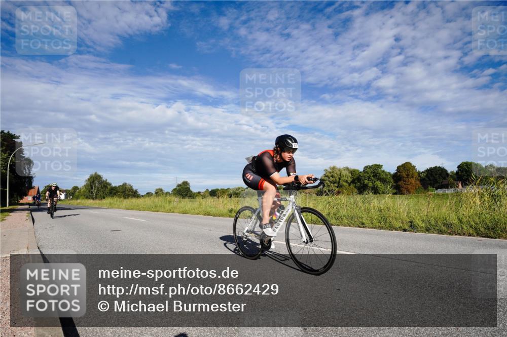 31.08.2025 - Elbe Triathlon Hamburg Michael Burmester http://msf.ph/oto/8662429 31.08.2025 09:21:45 Radfahren 229, 255, 272, 276, 300, 402, 412, 468, 492, 658 meine-sportfotos.de