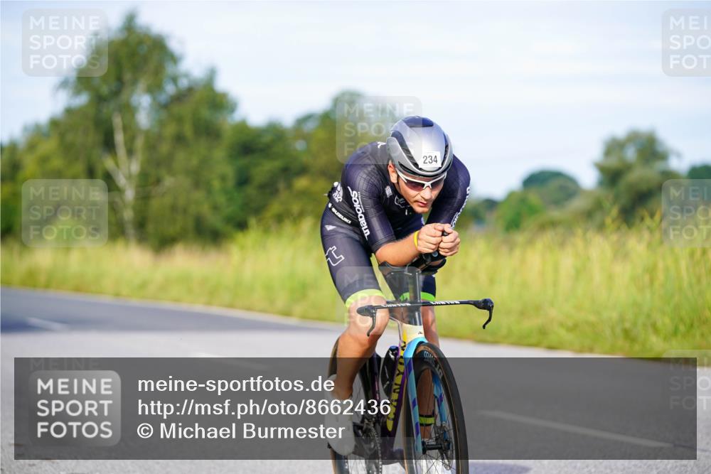31.08.2025 - Elbe Triathlon Hamburg Michael Burmester http://msf.ph/oto/8662436 31.08.2025 09:10:02 Radfahren 193, 195, 234, 462, 512 meine-sportfotos.de