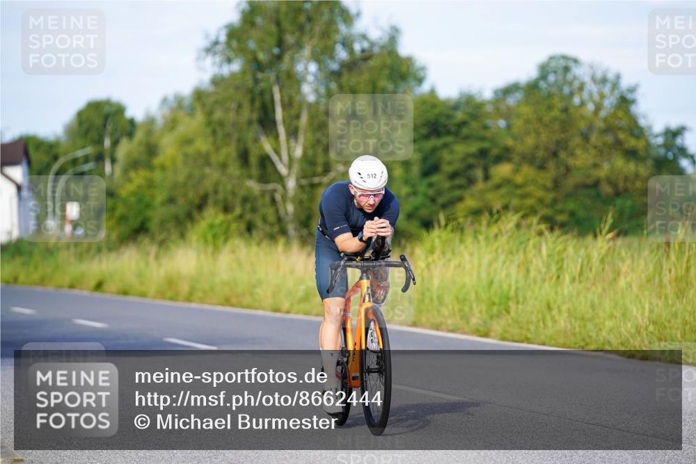 31.08.2025 - Elbe Triathlon Hamburg Michael Burmester http://msf.ph/oto/8662444 31.08.2025 09:10:07 Radfahren 462, 512 meine-sportfotos.de